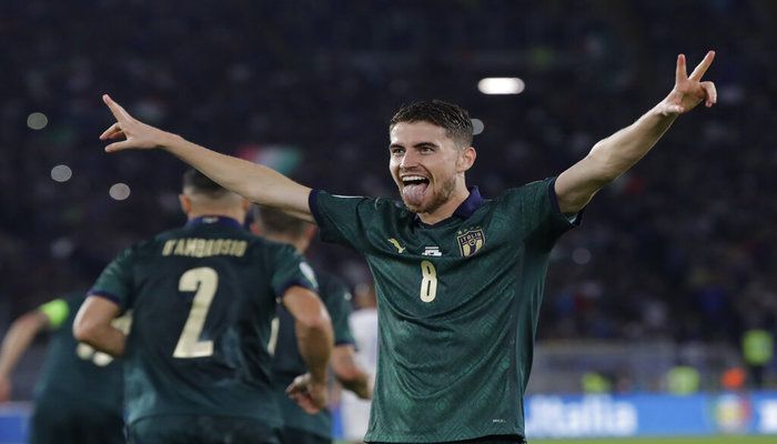 Italy's Jorginho celebrates after he scores the opening goal of the game from the penalty spot during the Euro 2020 group J qualifying soccer match between Italy and Greece in Rome, Italy, Saturday, Oct. 12, 2019. Photo: AP