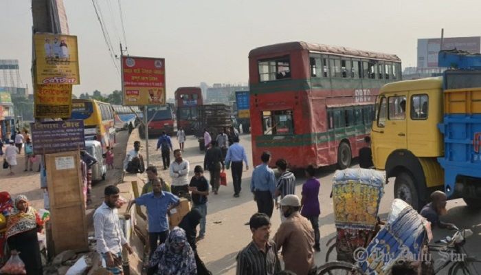 Transport strikers block the Dhaka-Narayanganj Link Road in Signboard area of Narayanganj with their vehicles creating a four-kilometre traffic jam on Wednesday, November 20, 2019. Photo: Collected