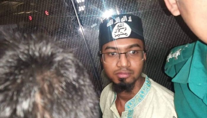 Militant Rigan wore IS cap during the verdict