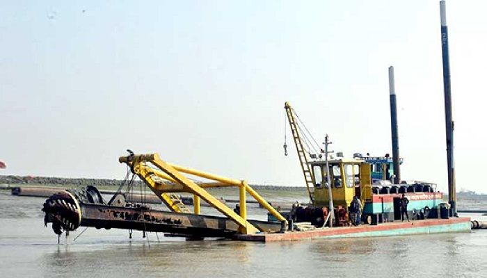 Capital Dredging Project: First Phase Set to Miss Deadline