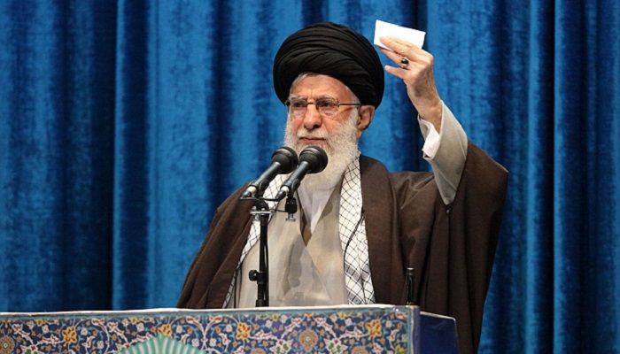 Trump Warns Khamenei to Be Careful with Words