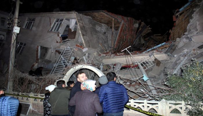 Powerful Quake Kills 18 People in Eastern Turkey