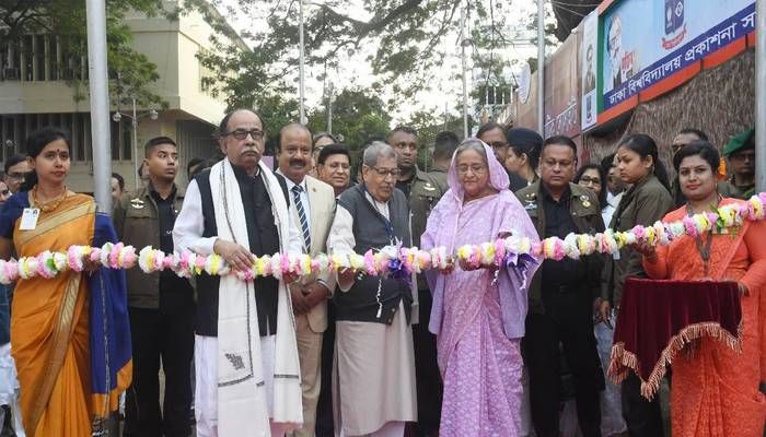 PM for More Translations of Bengali Literature