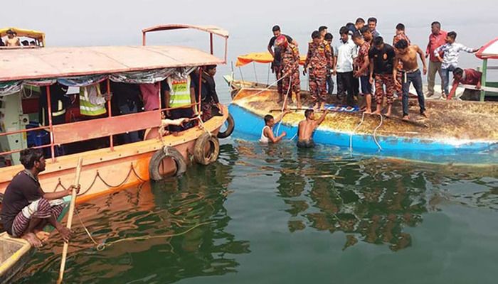 Tourist Boats Sank in Kaptai; 5 Dead, 3 Missing