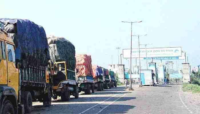 Export-Import through Benapole Stopped