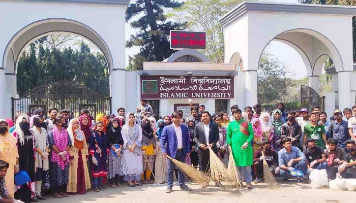 Cleanliness Campaign Held at IU