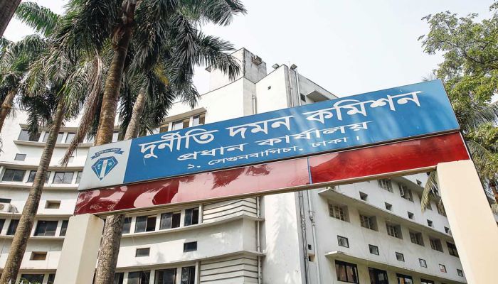 ACC Opens Hotline for Expatriate Bangladeshis