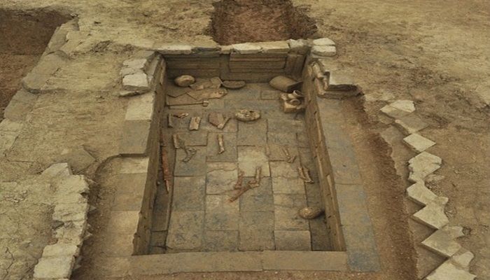 Ancient Tombs Discovered in Southwest China