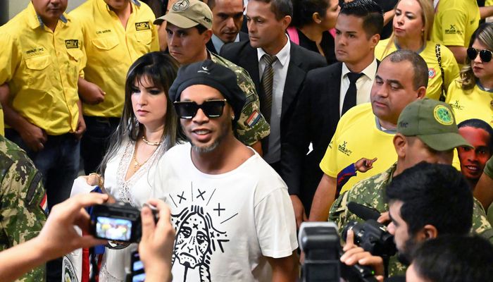 Ronaldinho Accused Of Using Fake Passport 