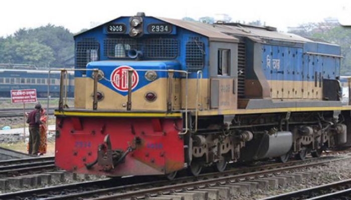 4 Killed after Train Engine Hits Them in Rangpur