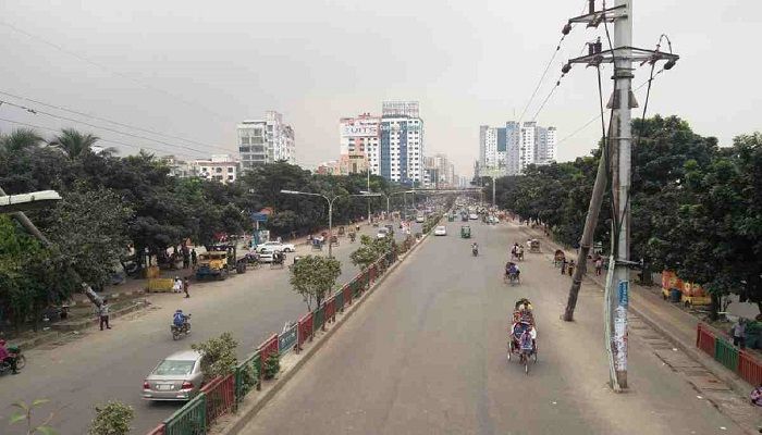 Dhaka See Thin Presence of People on Streets
