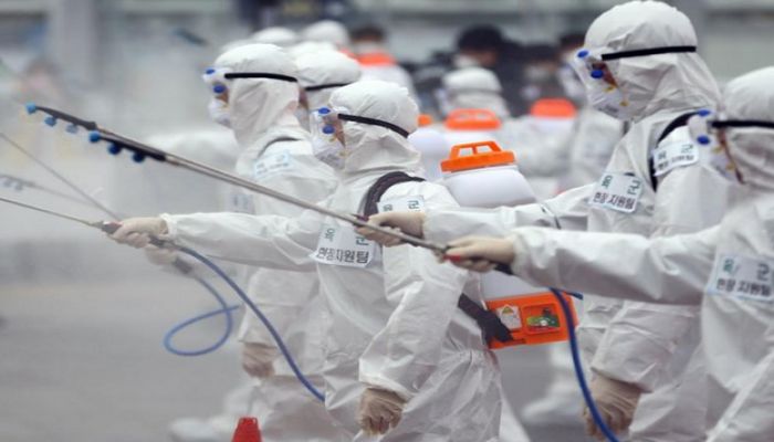 Beijing Orders Quarantine for All International Arrivals