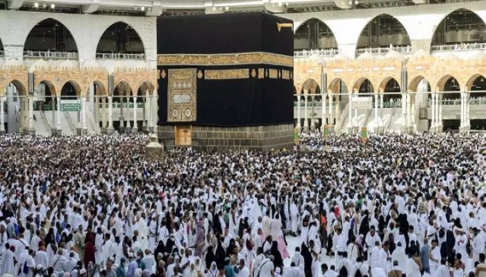 Saudi Suspends 'Umrah' Pilgrimage over Coronavirus Fears