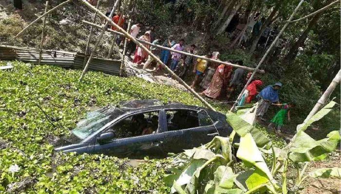 Couple among 3 Killed in Cumilla Road Accident 