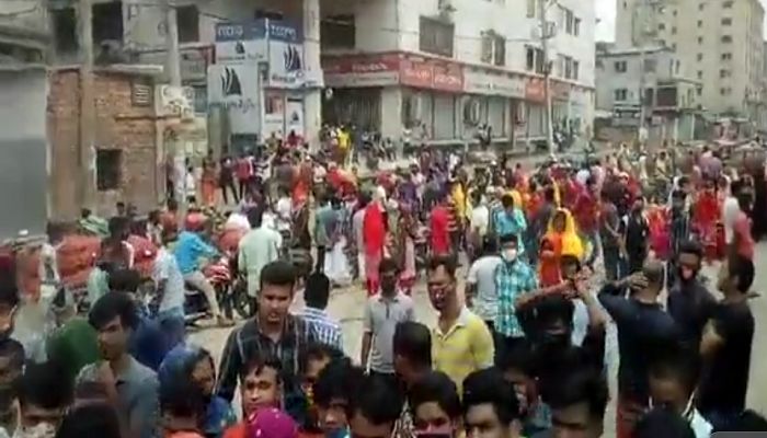 RMG Workers Stage Demo for Dues in Gazipur