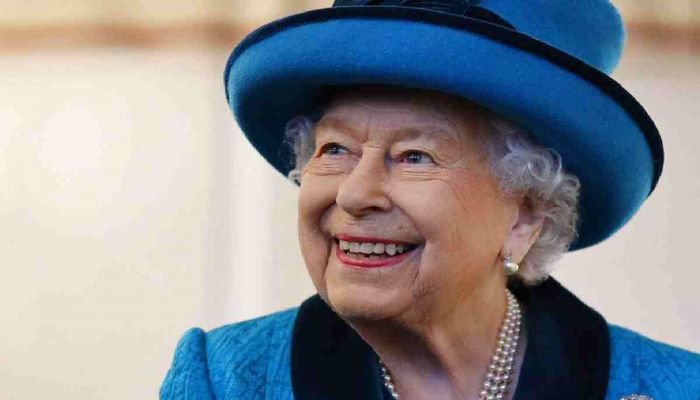 Queen Elizabeth II Marks 94th Birthday without Fanfare 