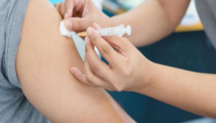 Study Uses Skin-Deep Shots for COVID-19 Vaccine