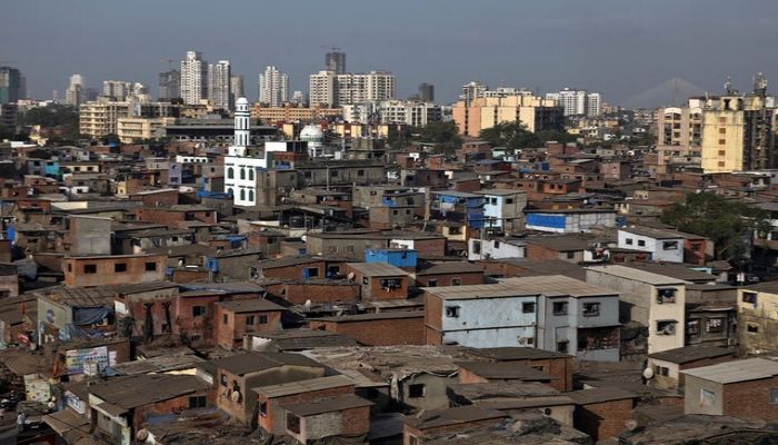 India Struggles to Contain Coronavirus, Enforce Lockdown in Sprawling City Slums   