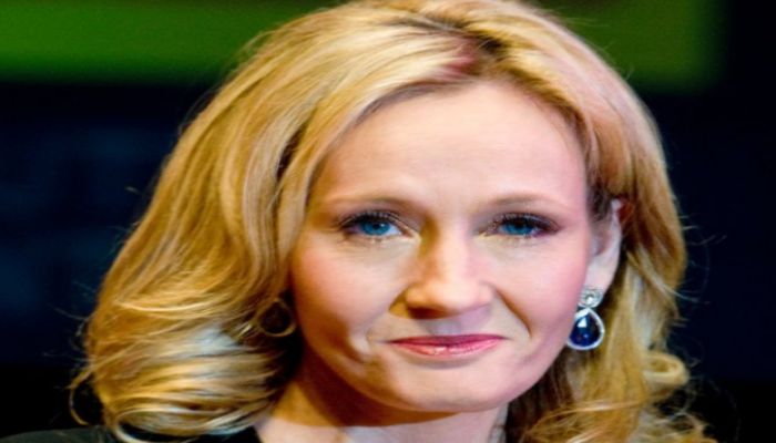 JK Rowling Recovers at Home after Struggling with All Coronavirus Symptoms