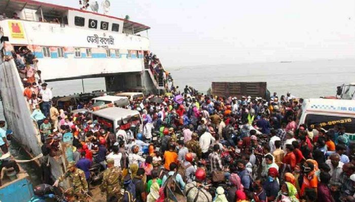 Thousands Returning to Dhaka through Mawa Ghat