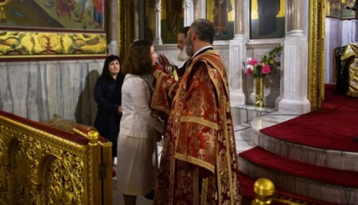 Churches Reopen in Greece with Communion
