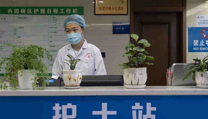 She Sha works in the Fourth People's Hospital of Sichuan in Chengdu, capital of southwest China's Sichuan Province, May 8, 2020. Photo: Collected from Xinhua