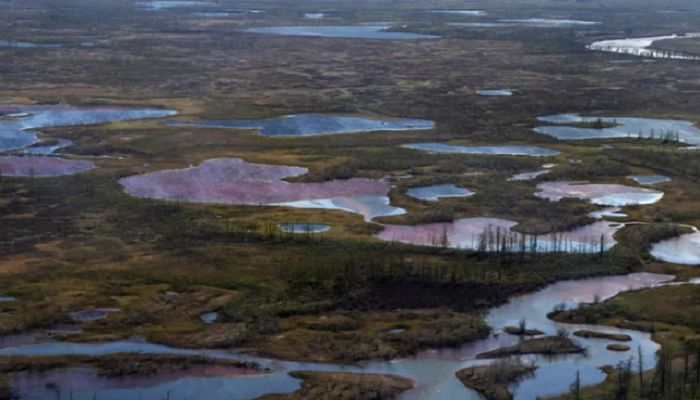 Siberian Oil Spill Contaminates Arctic Lake