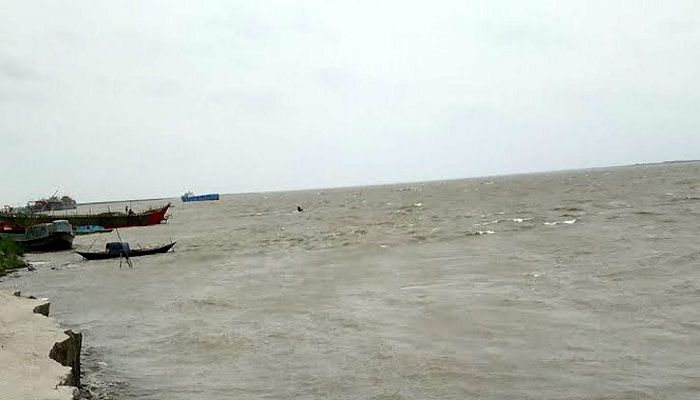 5 Laborers Missing As Boat Sinks in Padma