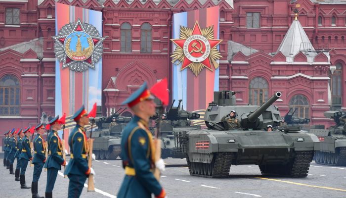 Russia Invites Pentagon Chief to Take Part in Victory Day Parade  