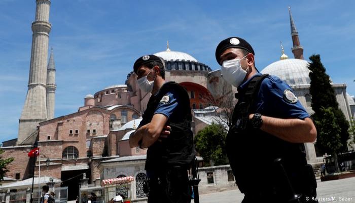 Pope Francis 'Very Distressed' over Hagia Sophia Verdict