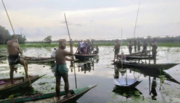 5 Passengers on Boat Electrocuted in Tangail  