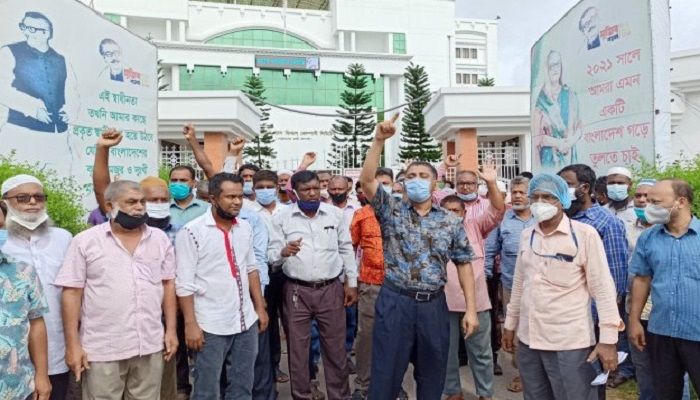  B'baria Gas Field Workers Go on Strike