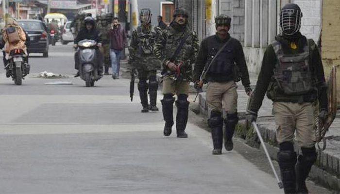 India to Withdraw 10,000 Paramilitary Personnel from J&K