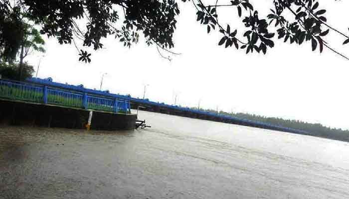 Low-lying Areas Inundated As Teesta, Dharala Swell