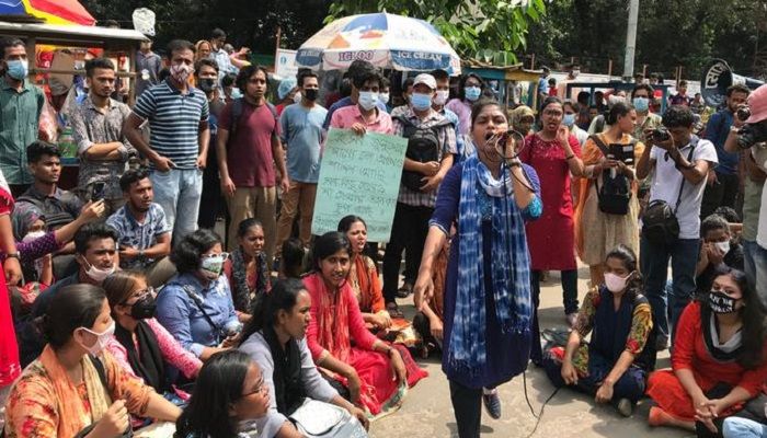 Girls Protesting in Shahbag Receive Rape Threats
