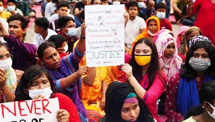 Anti-Rape Protests Continue for 5th Day