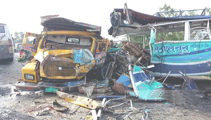 513 Killed in 409 Road Accidents Last Month: Report