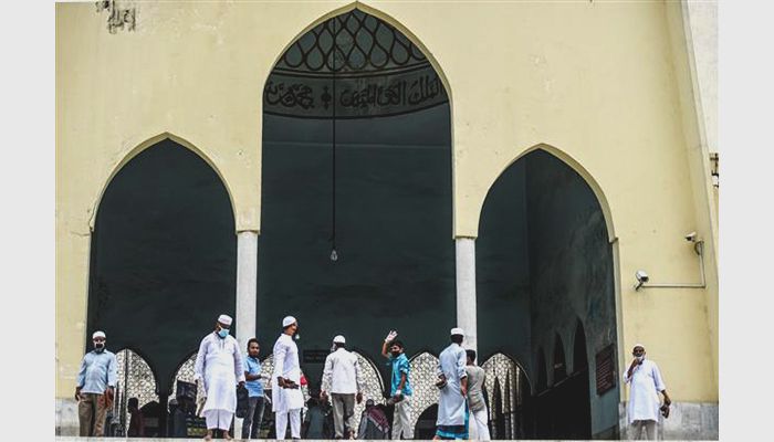 Maximum 20 Persons Allowed at Mosques for Prayers