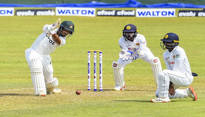 Sri Lanka Bat First, Shoriful Makes Debut