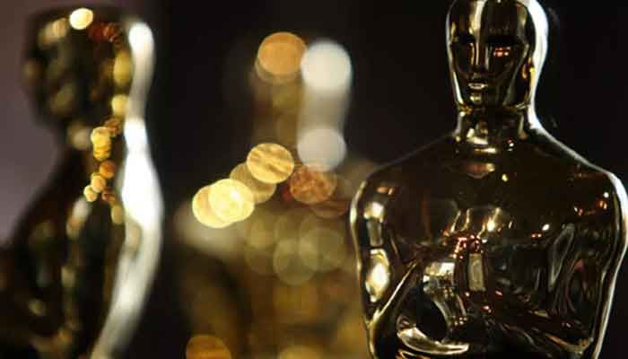 Hollywood Set for Pandemic-Era Oscars, with ‘Nomadland’ Out Front    