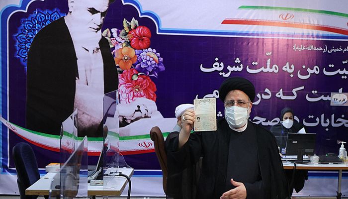 Iran's Polls Set to Split Divided Conservatives in Two