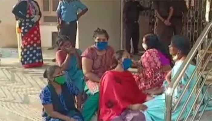 24 Dead at India's Karnataka Hospital due to Oxygen Shortage    