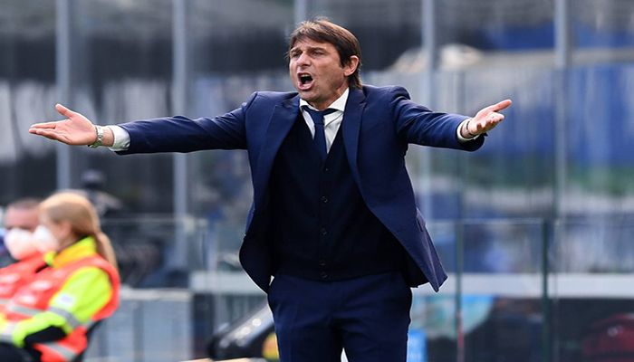 Former Chelsea and Inter Milan boss Antonio Conte || Photo: Collected 