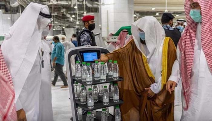 Roughly 20 robots are currently available for helping visitors and pilgrims at the hajj.  || Photo: Collected 
