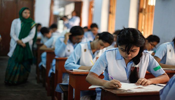 Dhaka Board's HSC, Equivalent Exam Form-Fill Up Postponed