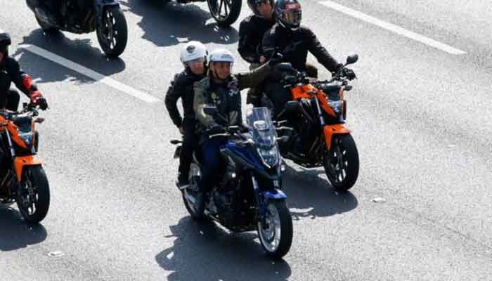 Brazil’s Bolsonaro Fined for Maskless Motorcyle Rally 