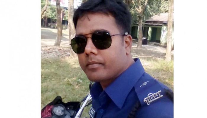 The accused in the Kushtia triple murder ASI Soumen Kumar Roy || Photo: Collected 