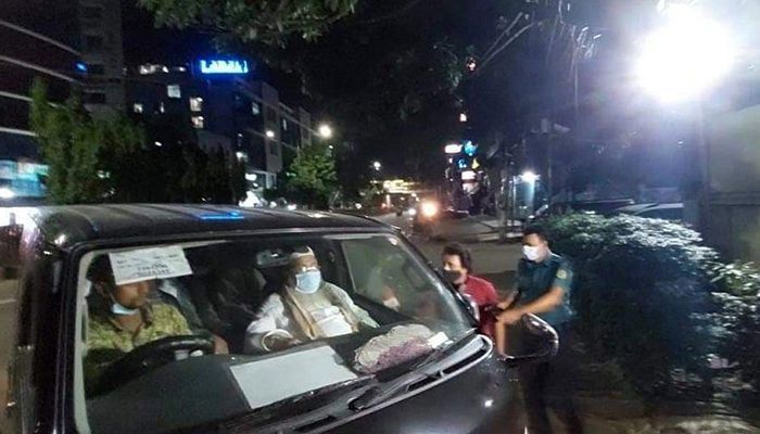 Babunagari entered the minister's residence at 8:37 pm on Monday (July 5). || Photo: Collected 