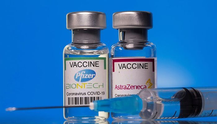 A mixed vaccination of first AstraZeneca and then a Pfizer COVID-19 shot boosted neutralizing antibody. (Photo: Collected)