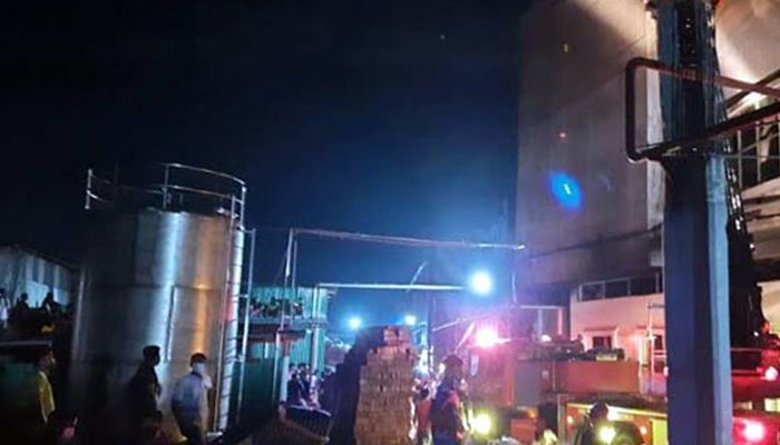 2 Workers Die at Shezan Juice Factory Fire